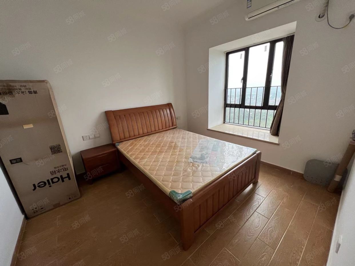 富力红树湾2室2厅1卫72㎡东45万