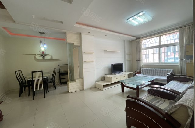 东昌总部 一类一   3楼 2室朝阳 停车方便 储 有钥匙