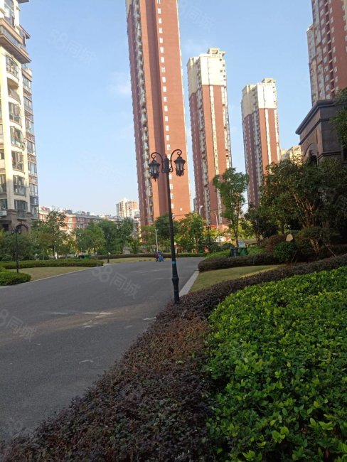 中层洋房,周边商圈成熟,钥匙在手看房方便,翰林壹号公馆-六安58同城