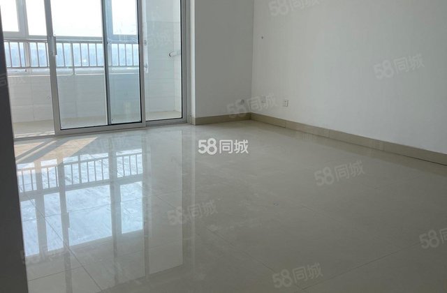 盛世天湖好楼层，带车位，出门就是温泉，休闲度假的好地方！