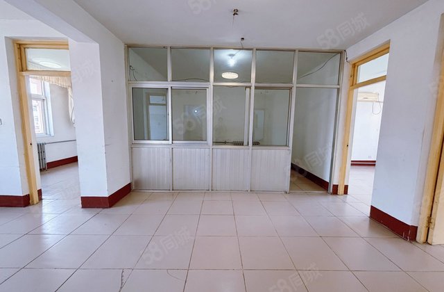 房！文轩本部外国语一中柳园小区，带20多平的底下室。