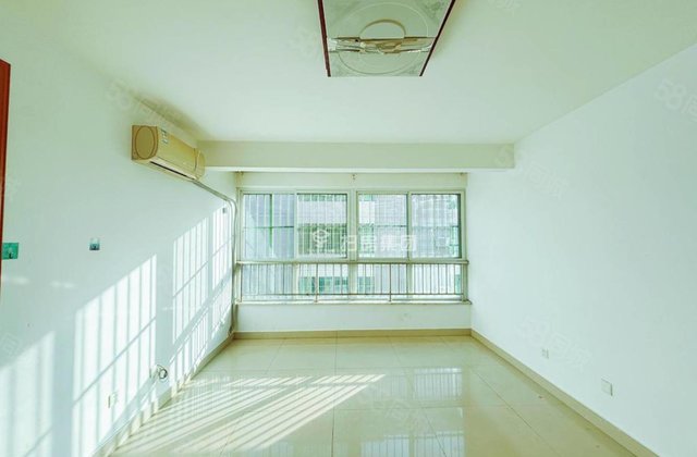 颐馨园 东边户 阳光 实验 带储藏室车位