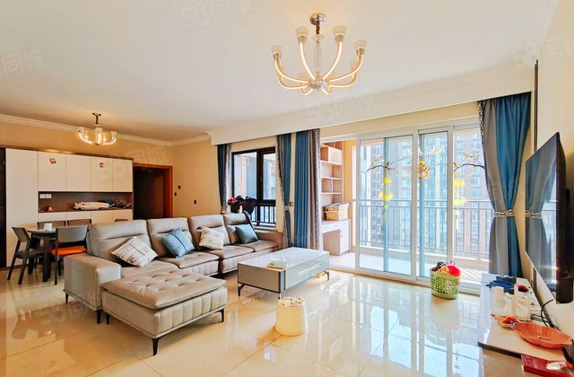 鹭湖宫10区3室2厅118.34㎡93.5万二手房图片