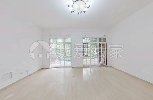 金科帕提歐(別墅)5室4廳5衛(wèi)277.48㎡南北640萬