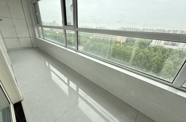 阿卡！理想城！东边户！双阳台！ 前排！带车位储藏室！全天采光