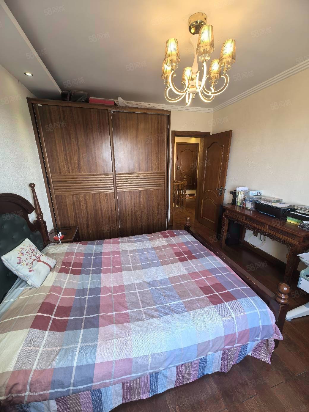 阅海万家b区小块地电梯上跃复式三室两厅两卫近邻一幼一小和九中