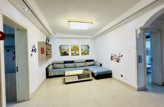 香格里南门  北门   多层三楼满二税低香江嘉明万豪新城邦