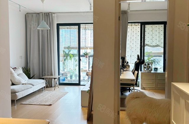 世豪广场世豪瑞丽(商住楼)1室1厅47.19㎡35万二手房图片