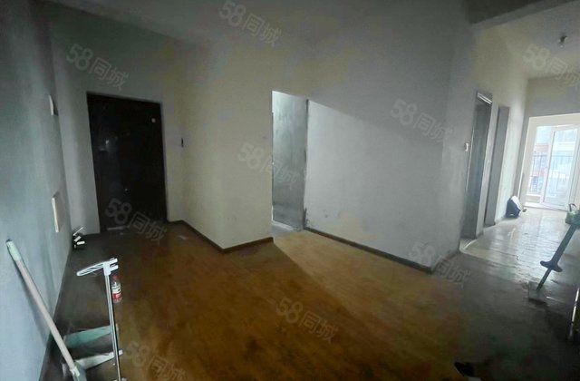 北星城4室2厅97㎡110万二手房图片