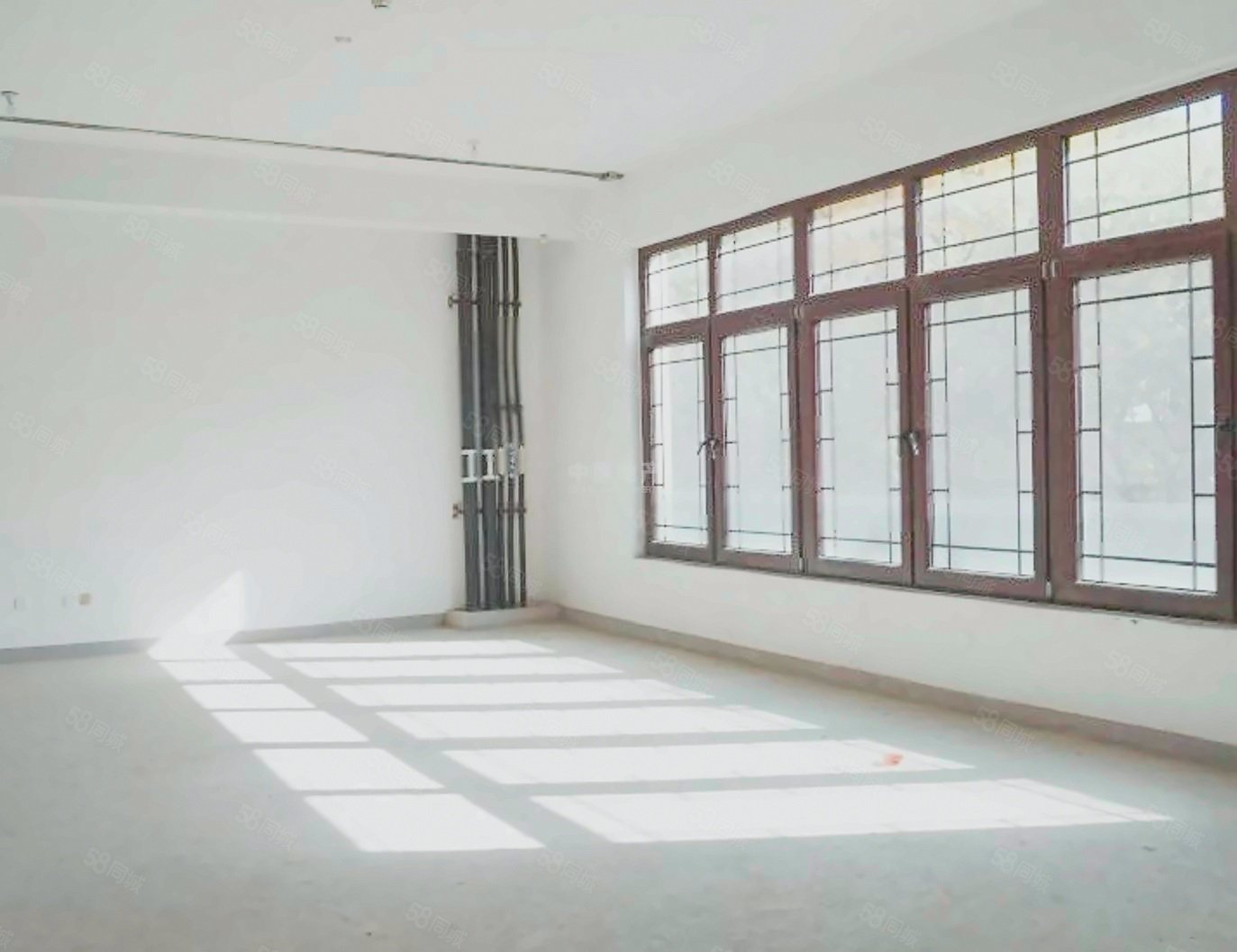 龍湖頤和原著6室3廳5衛(wèi)1096㎡南北18000萬