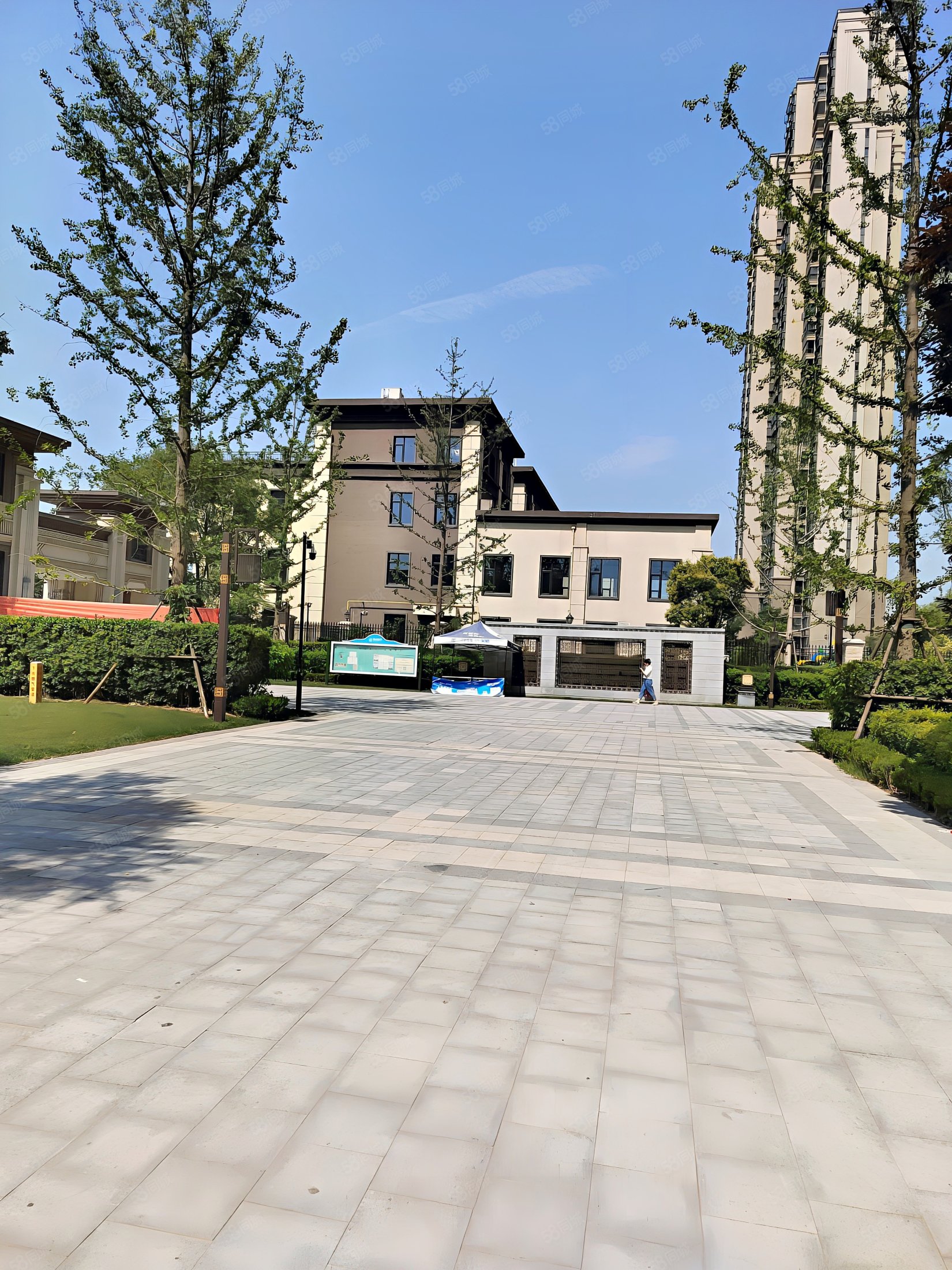 毛坯现房三室两厅两卫证在手随时可以看房,嘉园蓝湖九郡-西安58同城