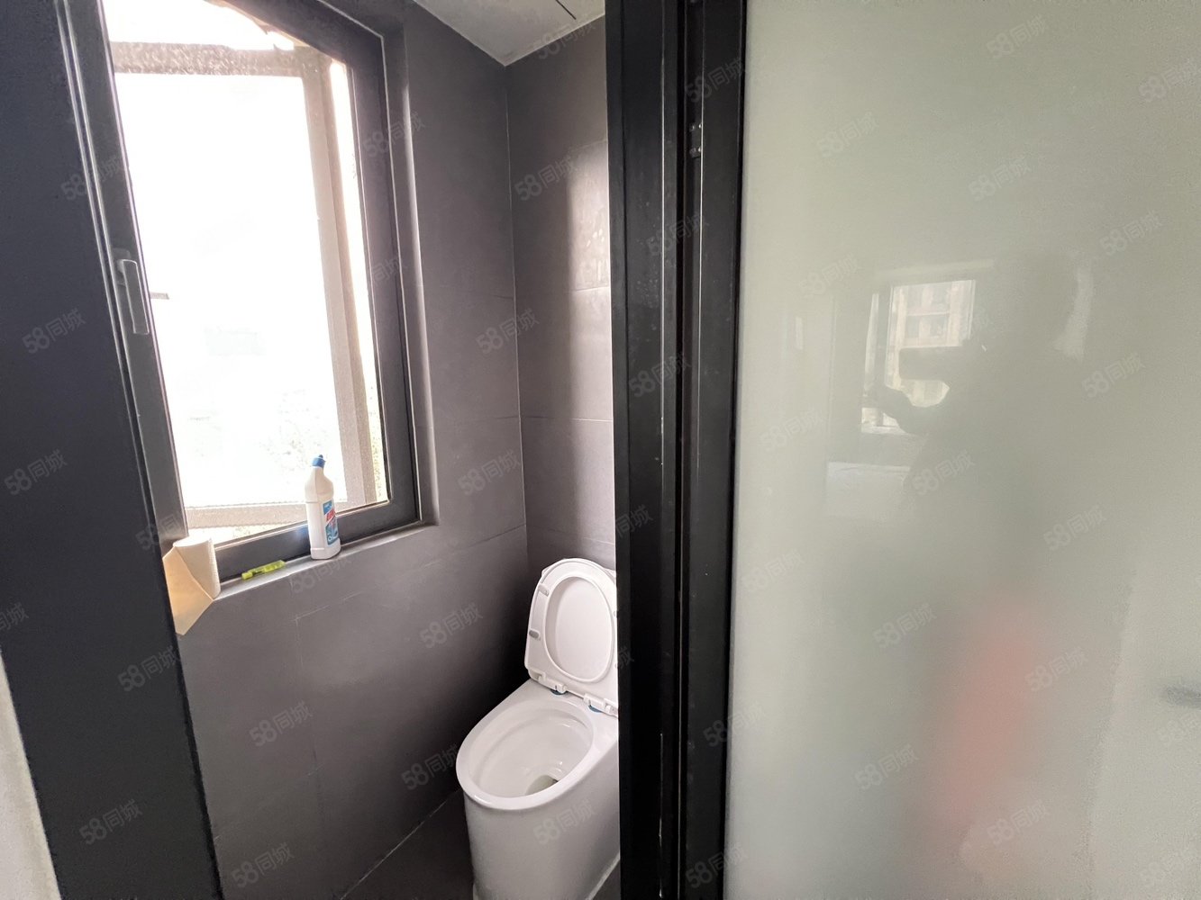 皖新江山樾3室2厅2卫118㎡南北82万