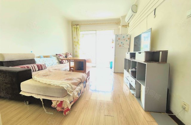 松苑小区1室1厅56.23㎡31.8万二手房图片