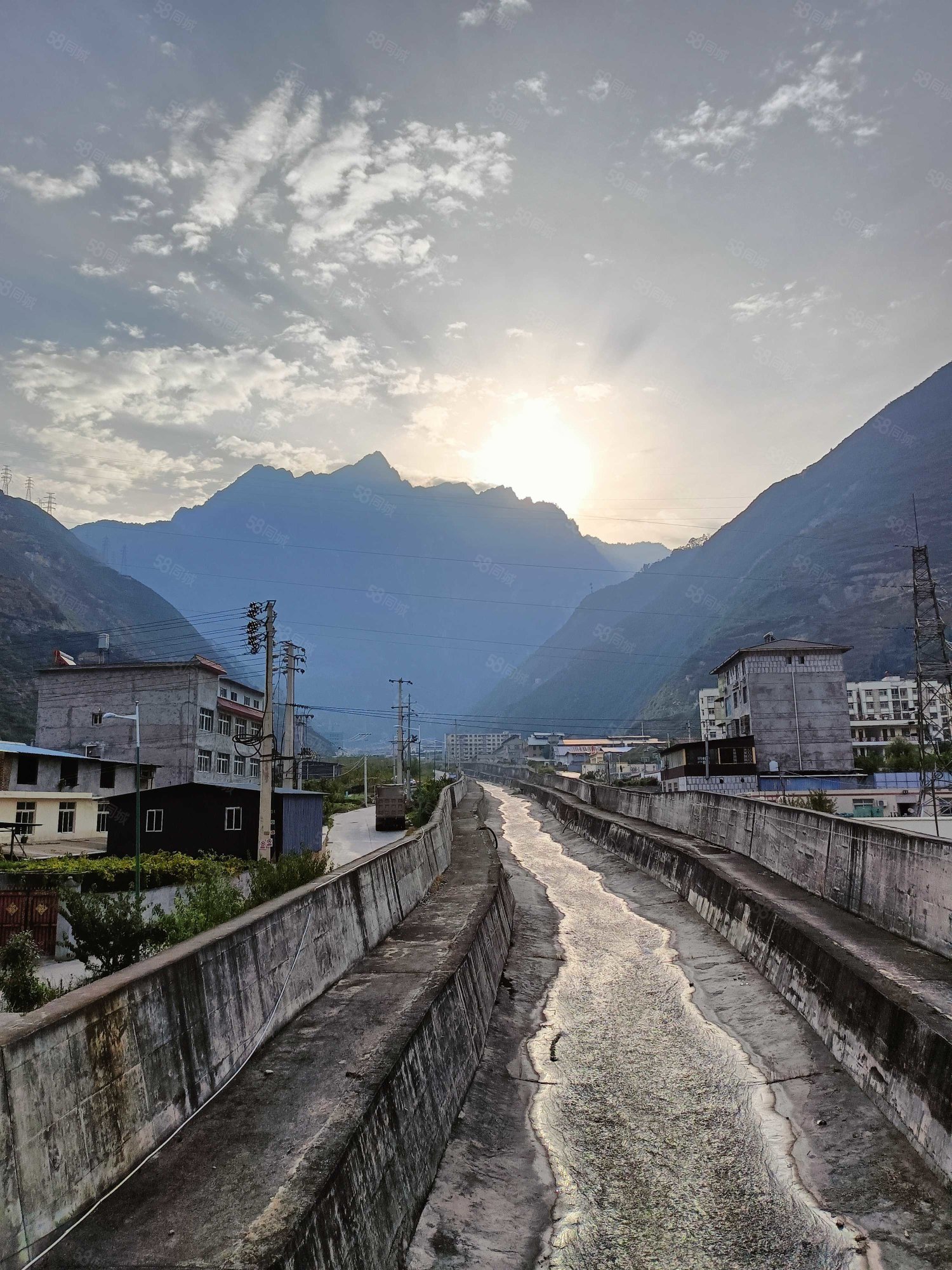 家佳缘小区2室2厅1卫66.36㎡南北19.88万