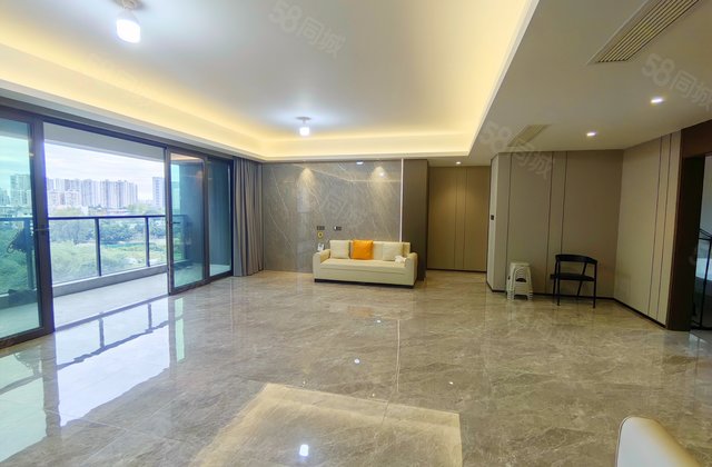 凯德玖悦华章4室2厅165.22㎡680万二手房图片