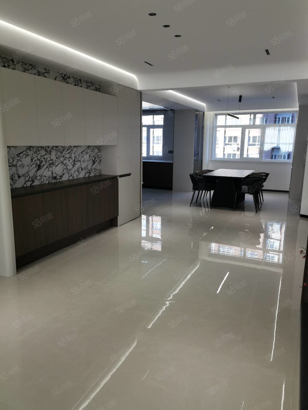 海龙新城3室2厅2卫170㎡南北118万