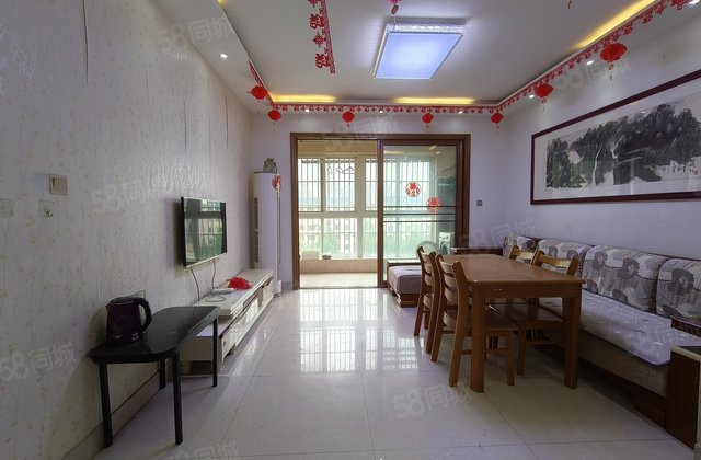 万达广场 莲湖花园 商品房 楼层好 楼龄新 刚需小三居