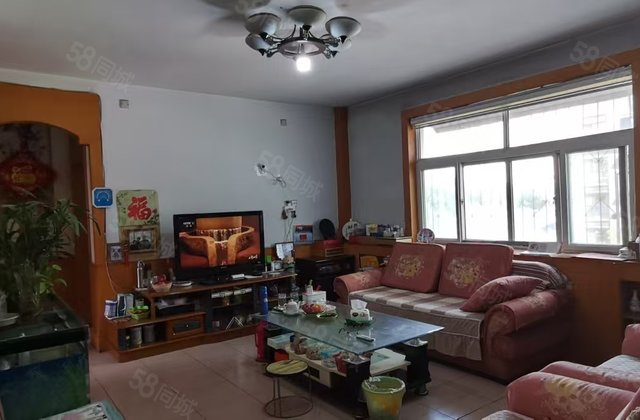 花园路，盐业公司，正规3室，低楼层。