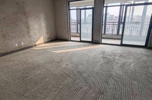 湖畔春晓4室2厅166.6㎡130万二手房图片