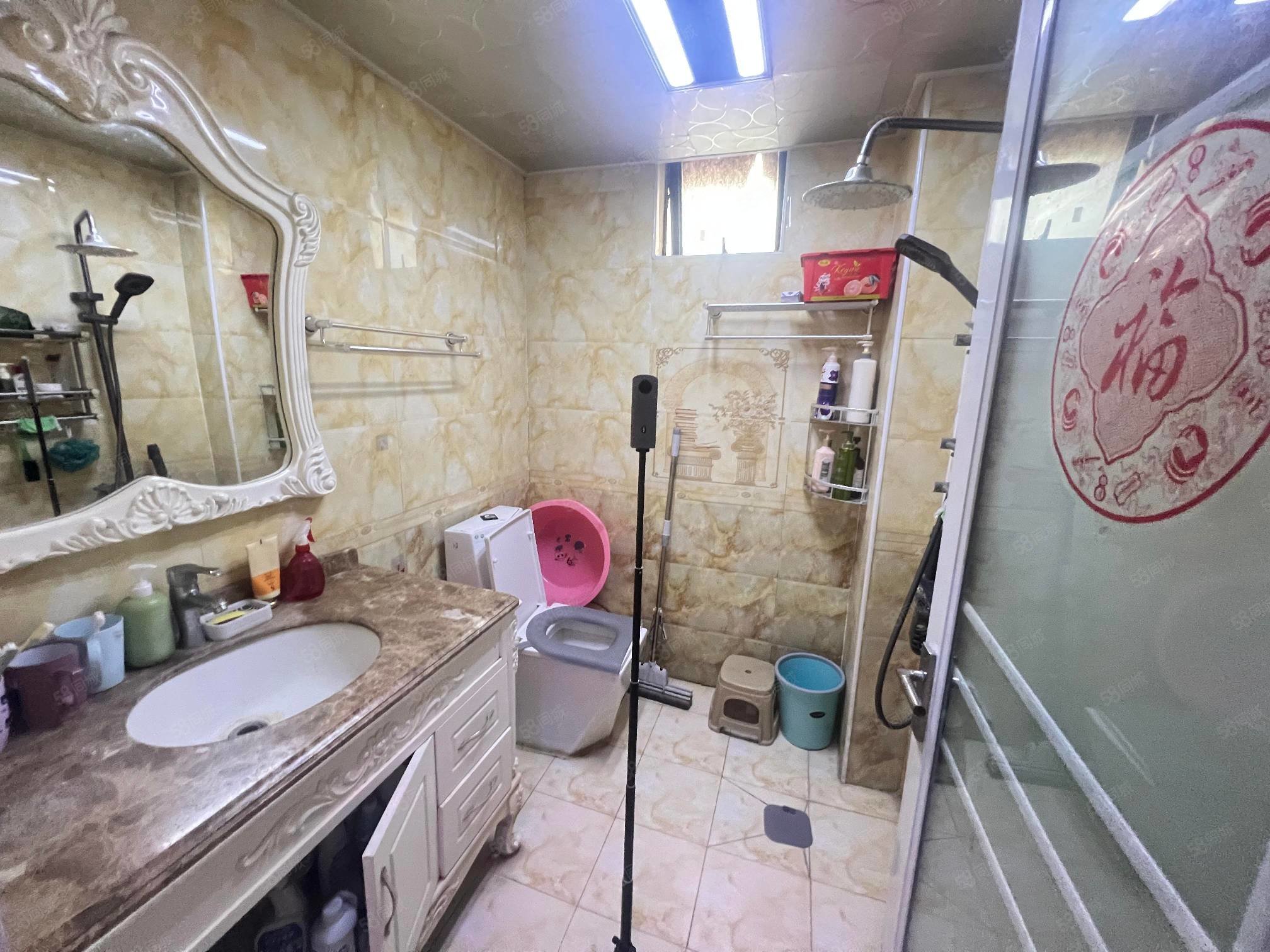 奥林清华3室2厅1卫109㎡南北52万