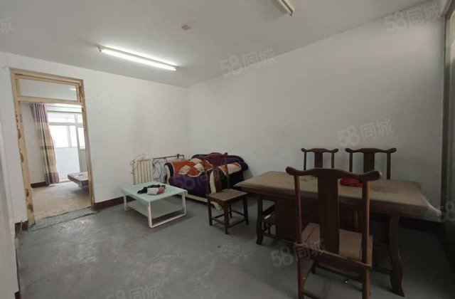 金鼎旁电梯洋房总高7层的3楼,采光无遮挡兴华路 和东昌中学