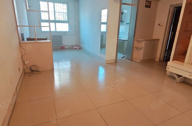 公园 慧德中学 启明   萃苑小区 免大税停车方便