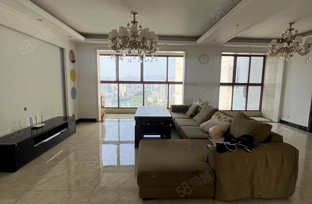 锦江壹品3室2厅140.5㎡110万二手房图片