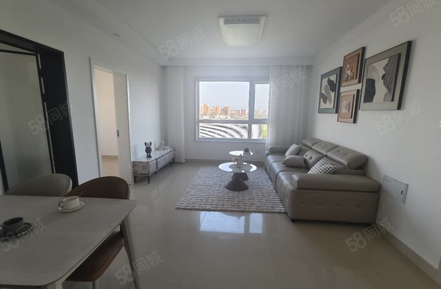 二中对过，金柱大学城，精装三室，东边户，锦绣学府