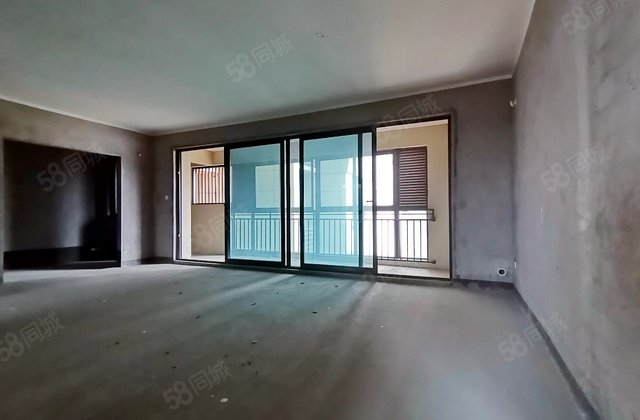 御璟湖山璟樾4室2厅127.27㎡130万二手房图片