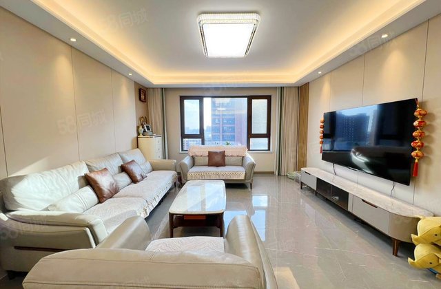 龙湖中铁建云璟4室2厅130.56㎡150万二手房图片