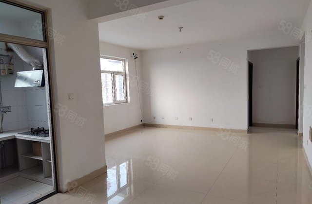 房东急售！二中旁 免大税金柱大学城B区 南北通透三室随时看房