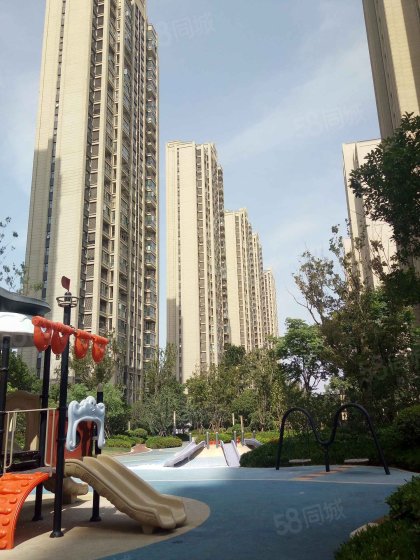 中原西路东润玺城10号线地铁口,126平洋房,内部房8300