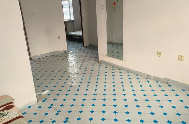 龙府小区2室1厅65㎡10万二手房图片