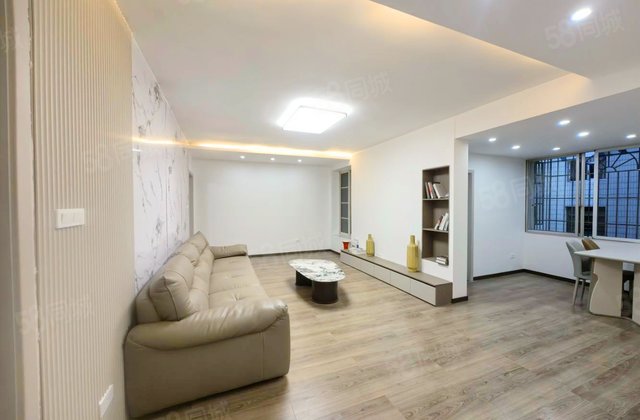 西湖路8号小区3室2厅120.54㎡140万二手房图片