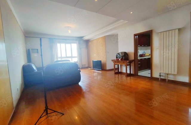 兰清苑4室2厅161.29㎡226万二手房图片