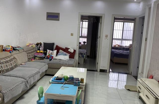 香江海源丽都3室2厅1卫113平精装电梯 7 楼看房方便