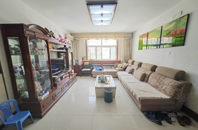 新上！市医院旁      一楼 双卫 全明户型