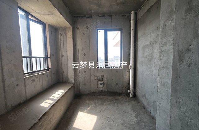 恒凯首府3室2厅125㎡56万二手房图片