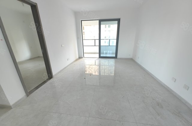 理想城，三叶草户型，110带车位储藏室仅售85万