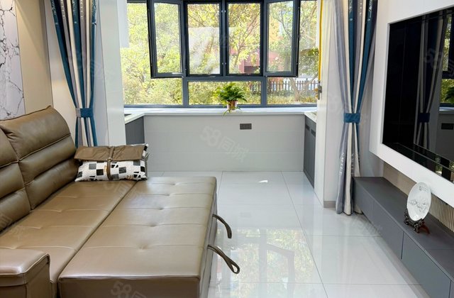 二三小区3室1厅80㎡49万二手房图片