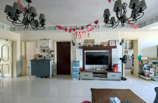 房东诚心卖 双卫格局 南北通透 板楼 商业配套成熟 企业力荐