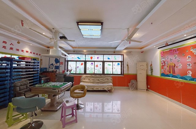 一楼带大院子 兴华路 现在急售 看房方便