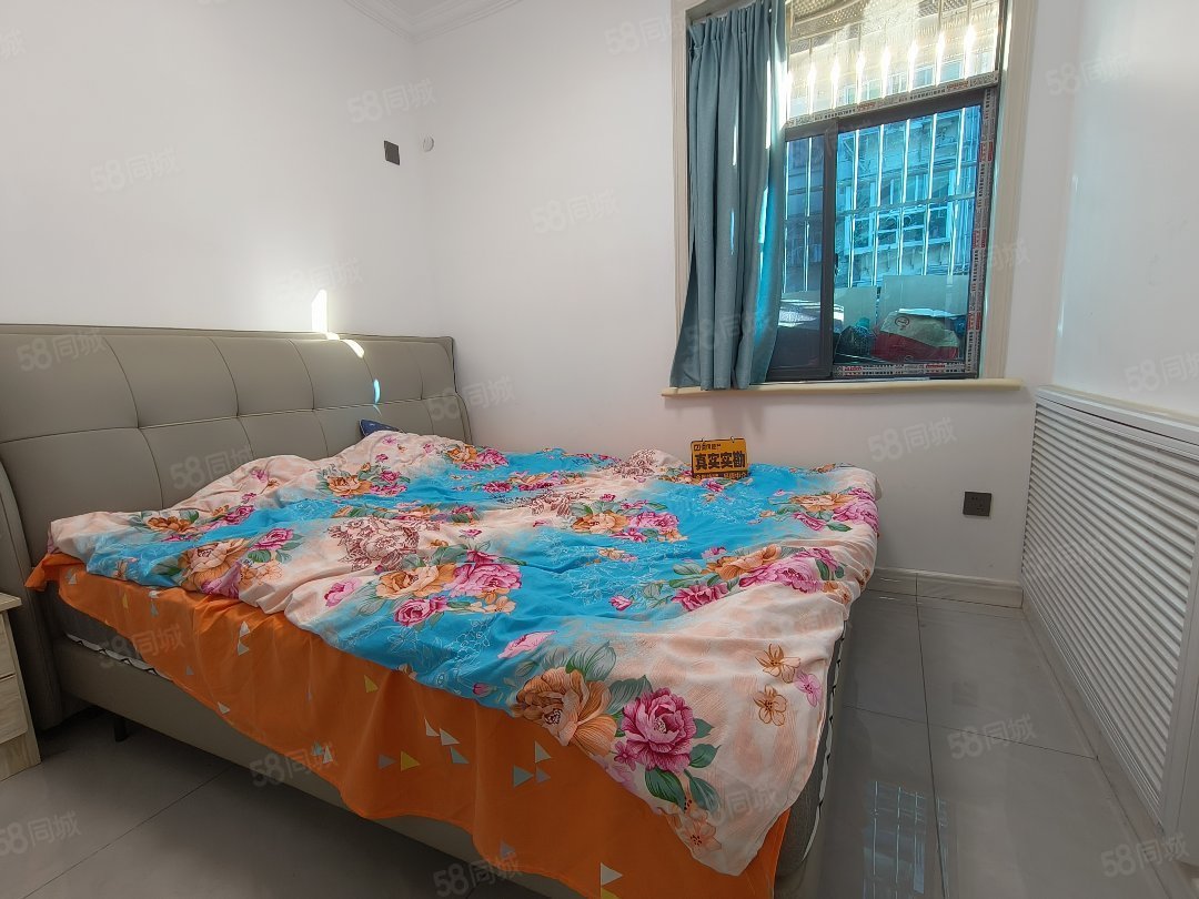 锻造新村2室1厅1卫51.59㎡西南26.8万