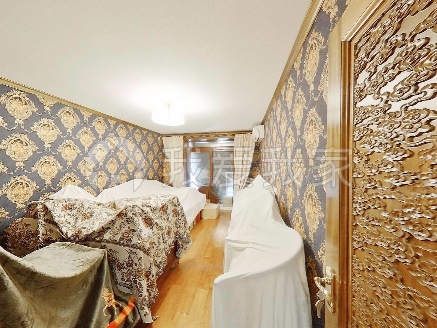 鴻運(yùn)花園2室2廳1衛(wèi)147.18㎡南北1189萬