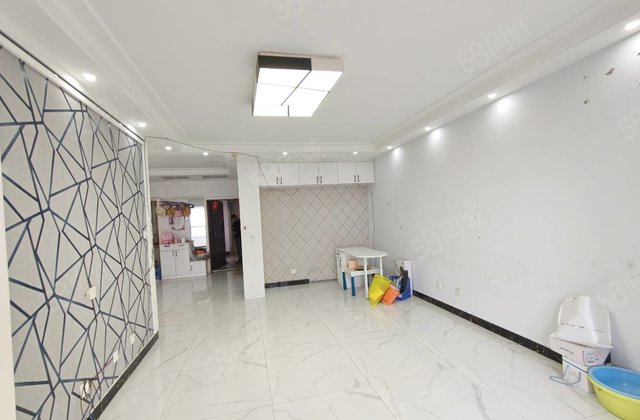 文轩九州国际精装三房两厅双阳台送车位