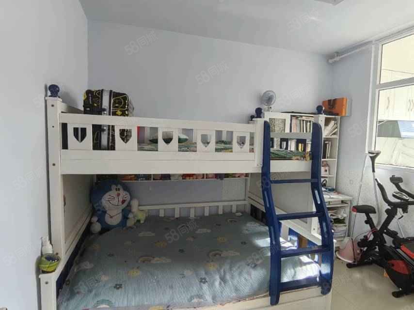 新世界花园2室0厅1卫76.69㎡南35万