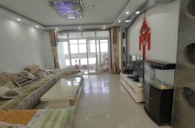 鸿顺花园，教师新村，三里铺，阳光实验，步梯中间楼层，急售