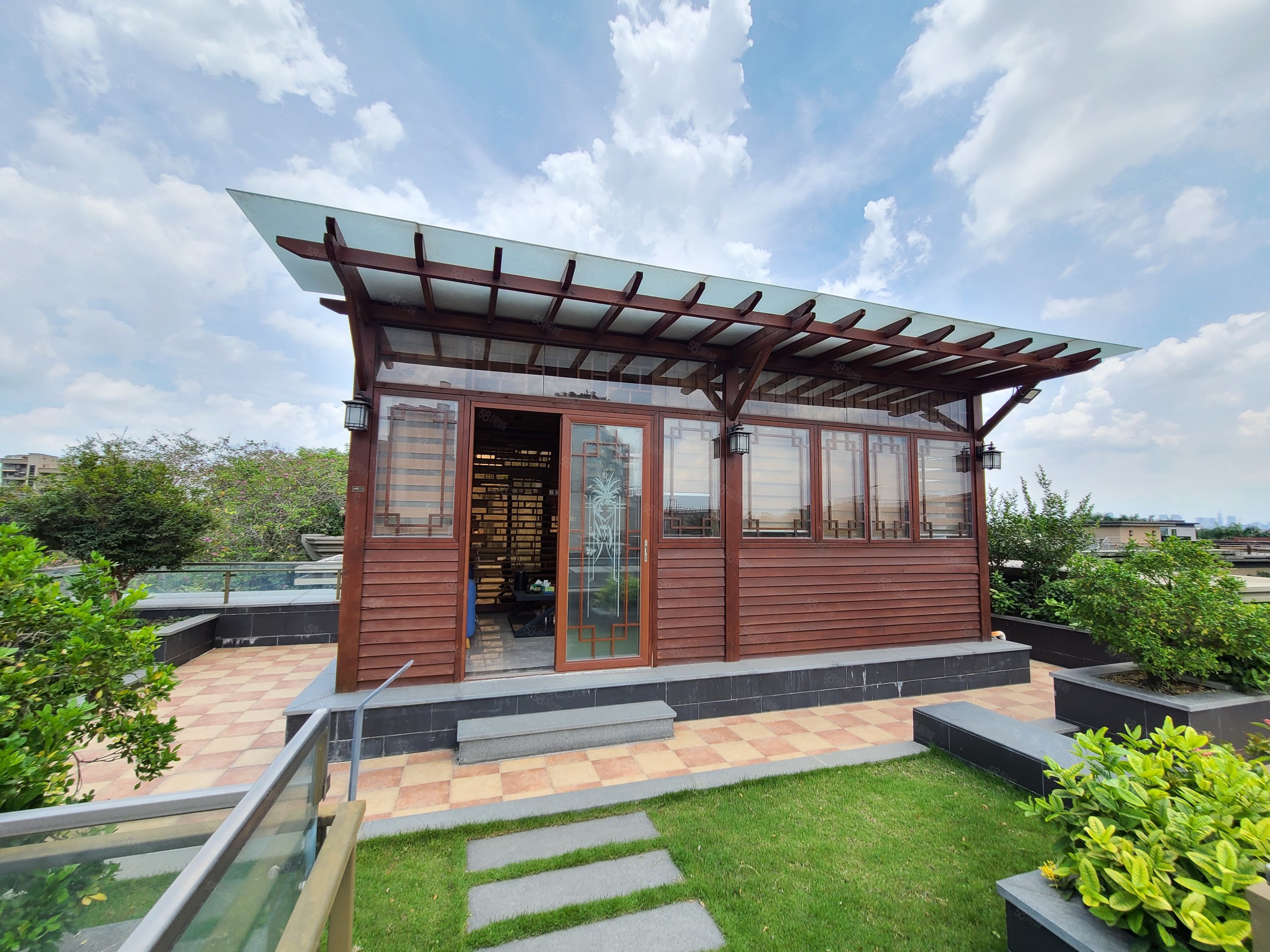 珊瑚湾畔(别墅)8室3厅5卫378㎡南北3650万