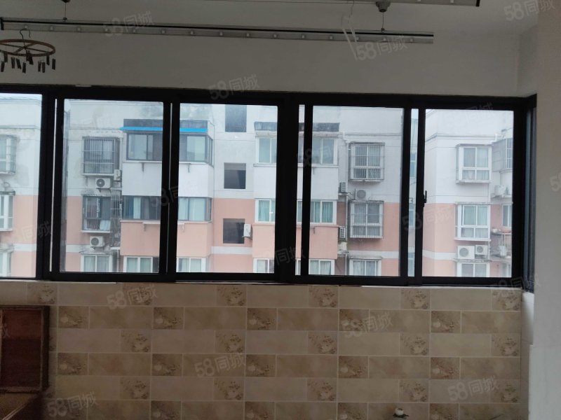 东苑小区3室2厅1卫91㎡西南32.8万