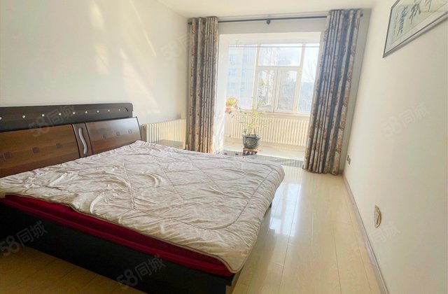 正达小区4室2厅134㎡59万二手房图片